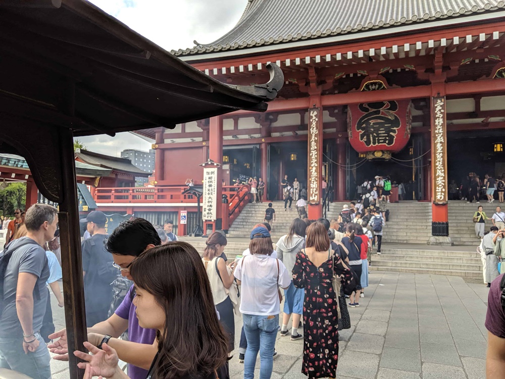 排隊進香淺草寺