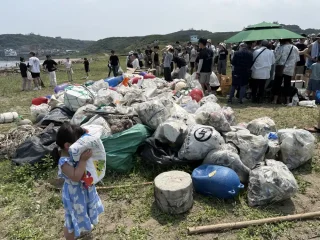 淨灘 總共減了1083公斤