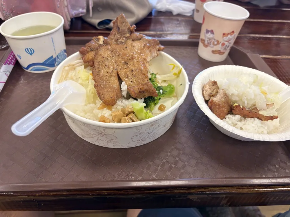 黃金博物館美食-金礦晶食堂排骨飯