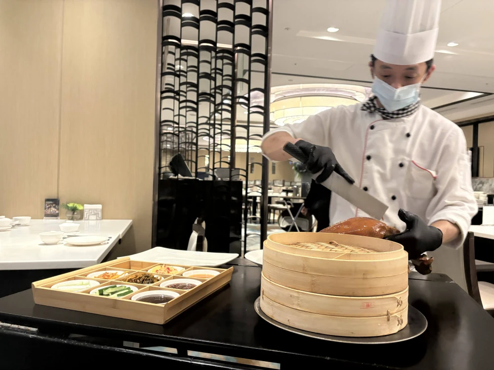 粵亮廣式料理-桌邊片鴨