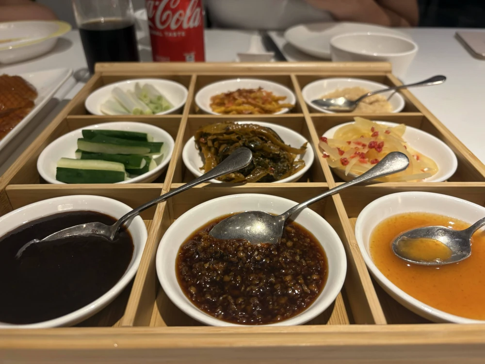粵亮廣式料理-片鴨沾醬