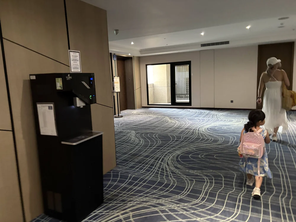 台中鳳凰酒店-房間樓層走廊
