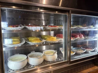 台中鳳凰酒店-早餐-鳳凰食號冷藏櫃餐檯