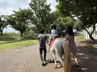 東海大學馬場-騎馬教學-小孩