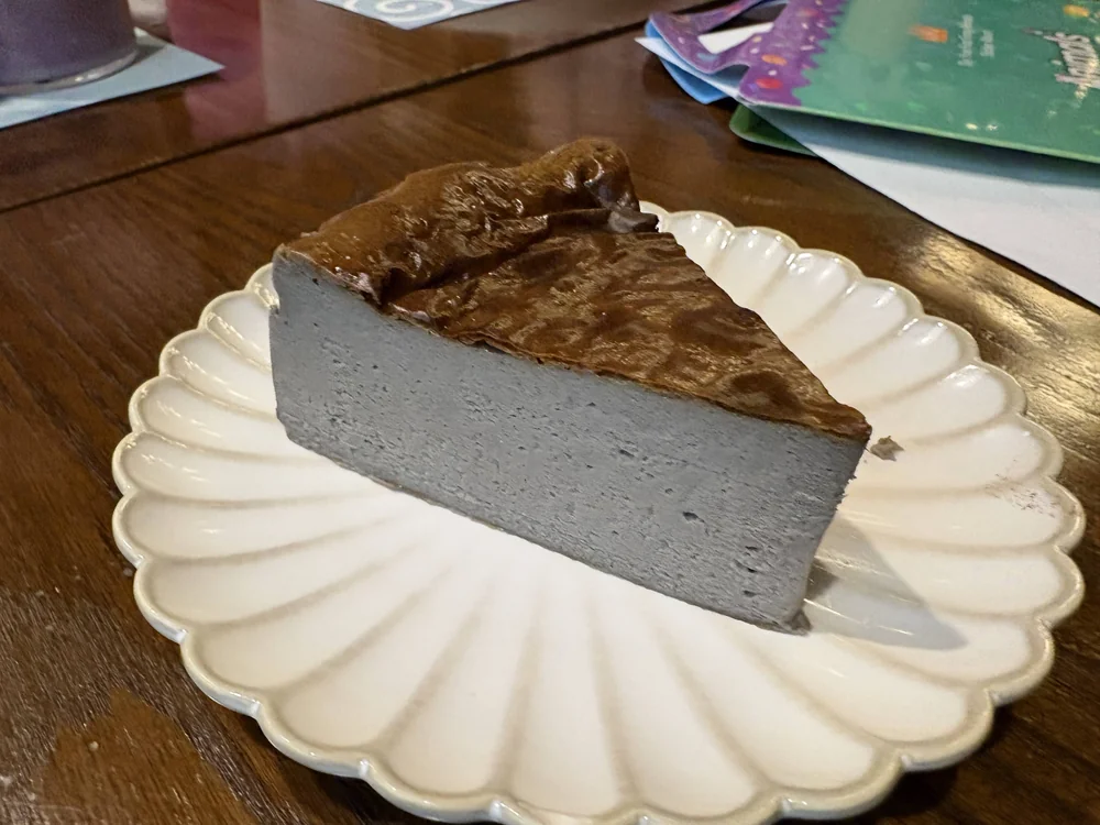 皮諾可可餐廳-餐點-芝麻巴斯克蛋糕