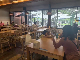 赤腳丫生態農莊-餐廳氣氛