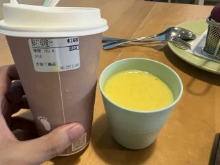 赤腳丫生態農莊-餐點-現打柳橙汁