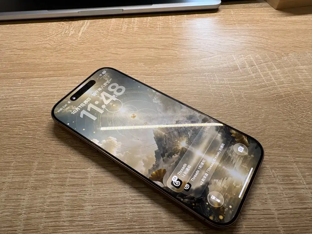 iPhone-16-Pro-正面