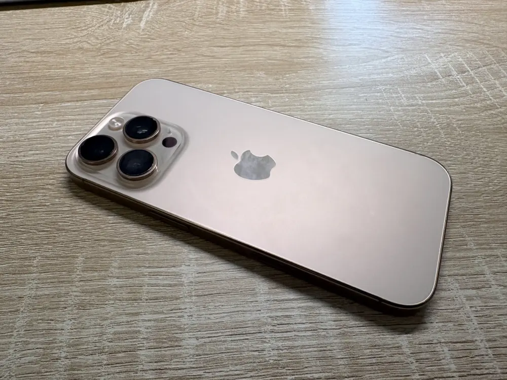 iPhone-16-Pro-背面