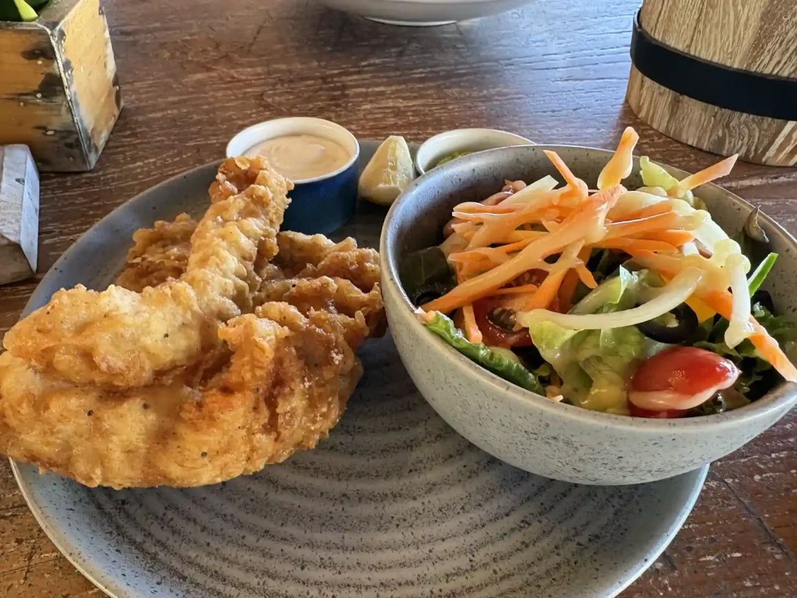 峇里島烏魯瓦圖-Roosterfish-餐點-炸魚薯條